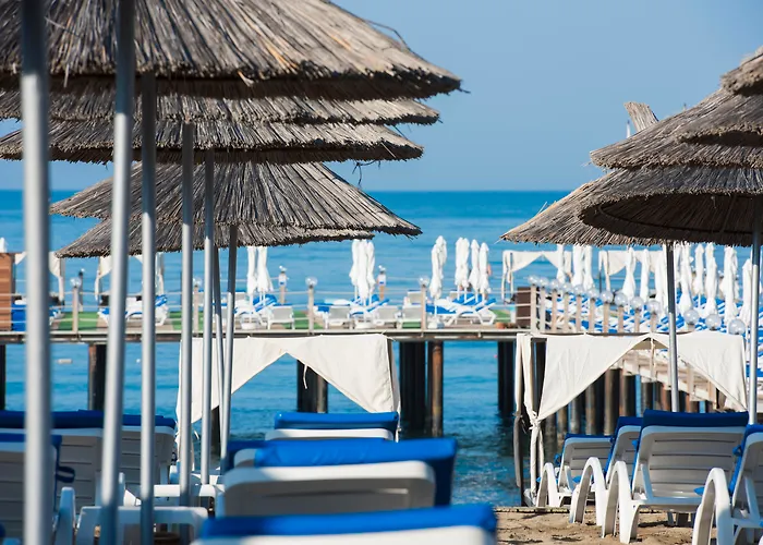 Quattro Beach Spa & Resort Konaklı